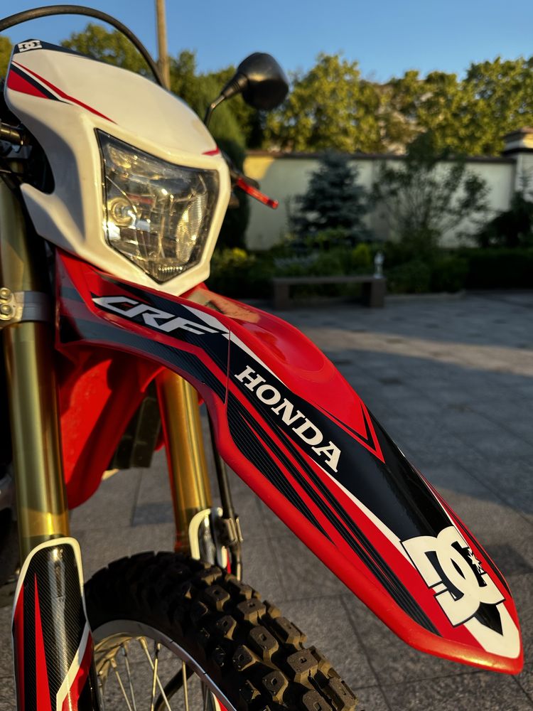 Honda crf 250 L.