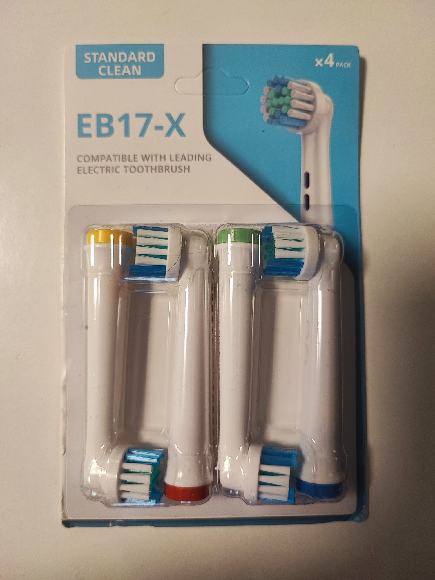 Электрическая зубная щетка Oral-B Braun Vitalityсостояние новойнасадки