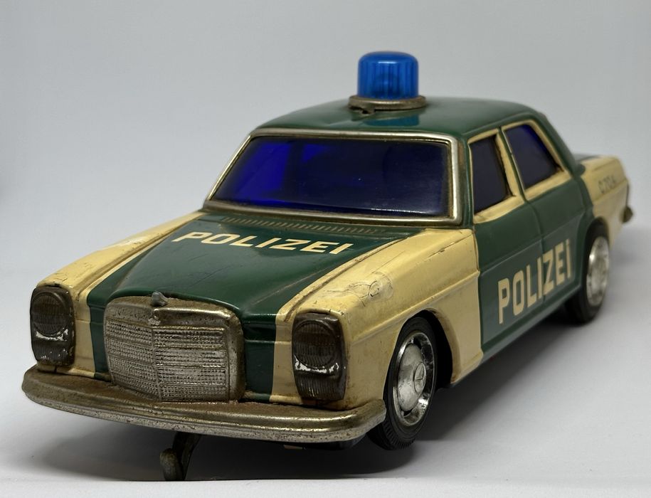 Polizei Mercedes Benz C704 Taiyo Anos 60