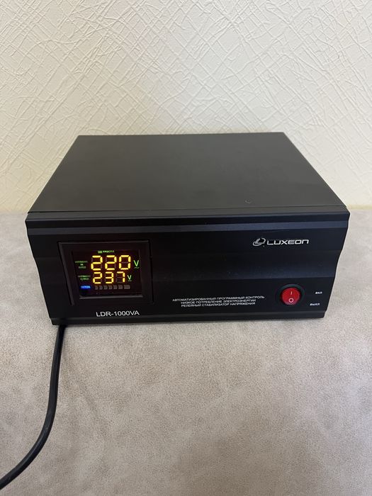 Стабілізатор(перетворювач)  напруги,стбилизатор напряжения