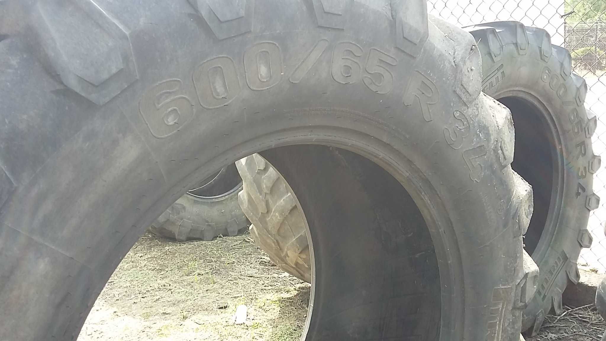 Opony 600/65R34 opona Pirelli TM800 używana stan bdb