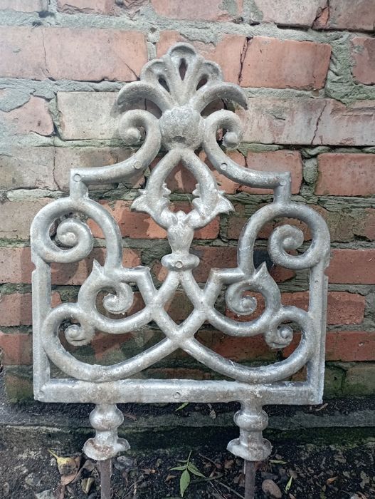 Огорожа  чавунна