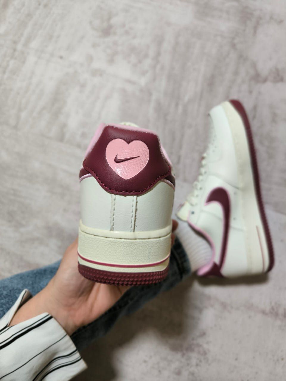 Nike Air Force 1 Cherry