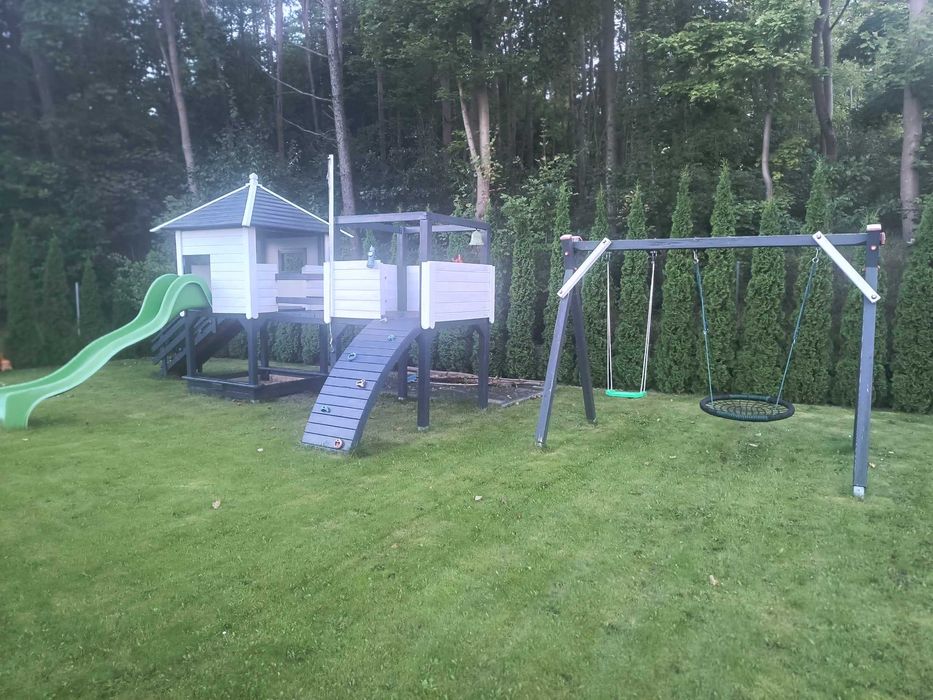 Plac zabaw domek dla dzieci--- solidne drzewo i wykonanie  + Trampolin