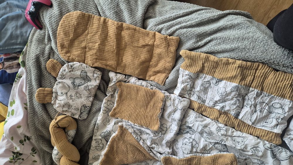 Zestaw hand made do łóżeczka I wózka