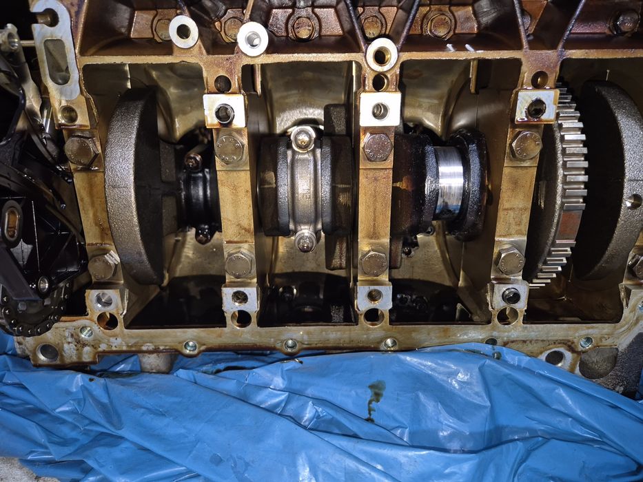 Silnik n43b20a uszkodzona panewka