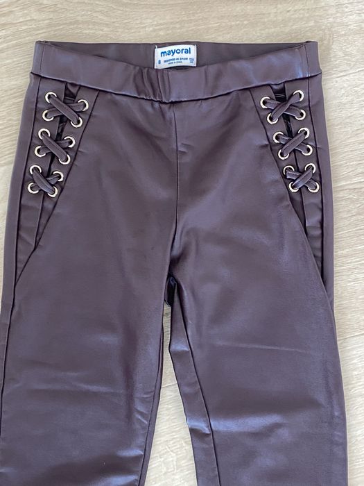 Mayoral 122 dziewczynka spodnie legginsy ocieplane ekoskóra