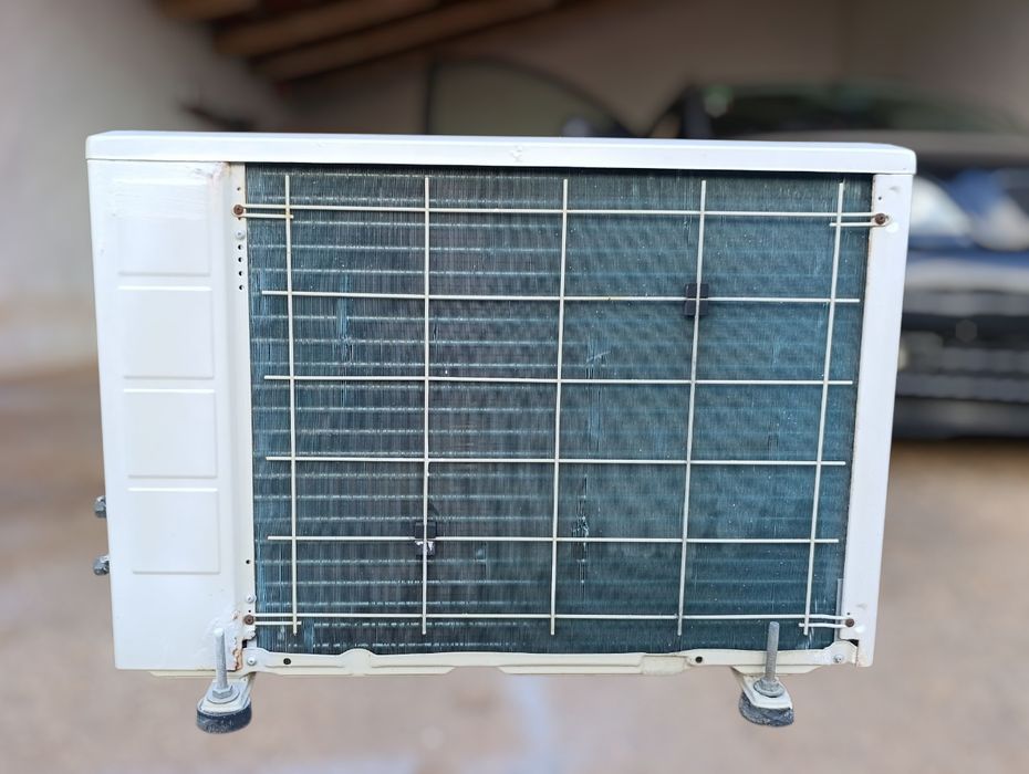 Máquina exterior de ar condicionado
