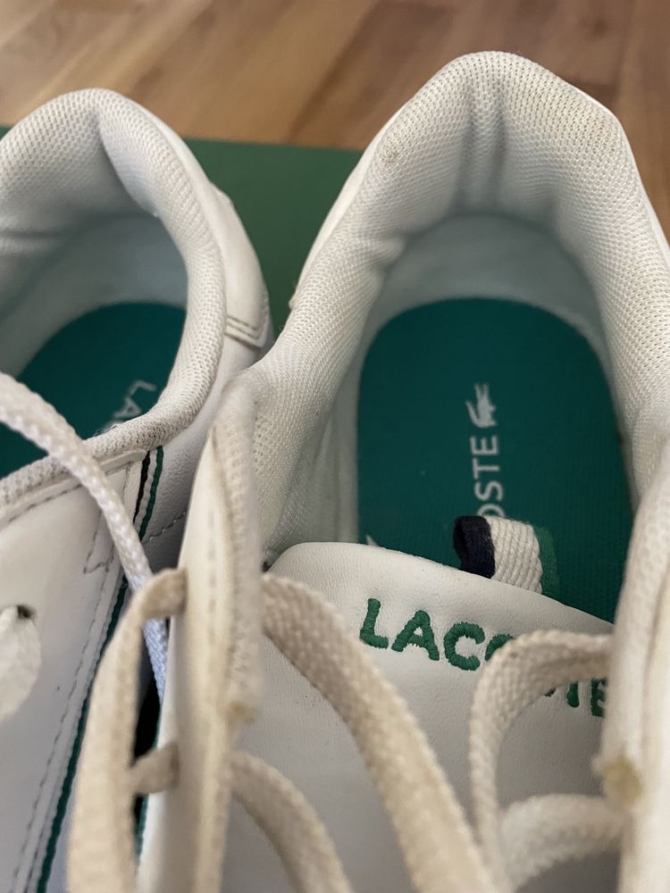 Продам  кросівки Lacoste