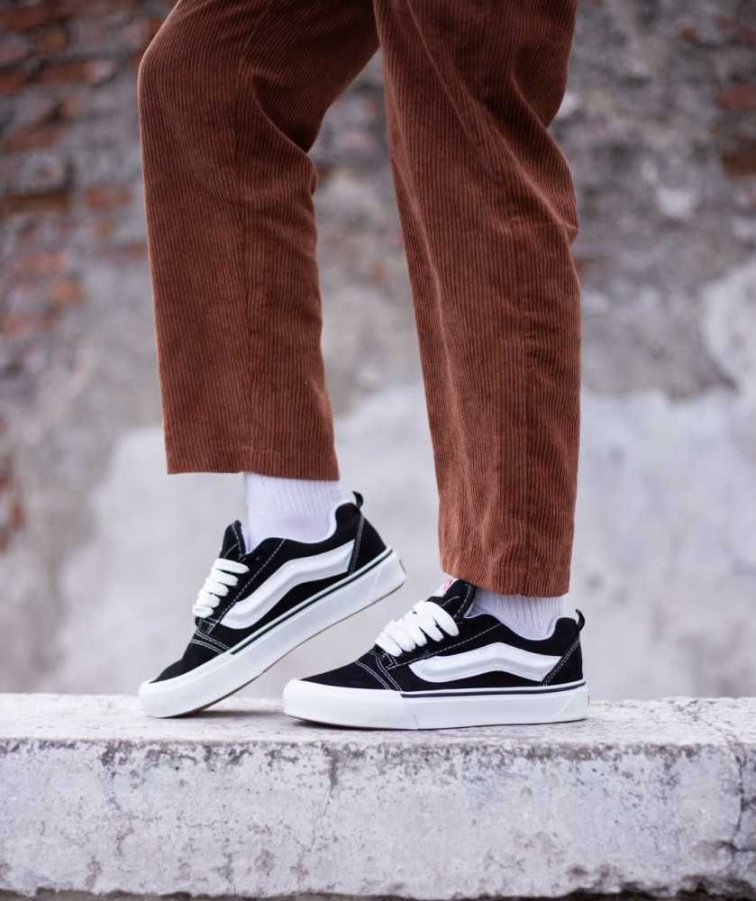 Женские кеды  Vans KNU Skool Black White