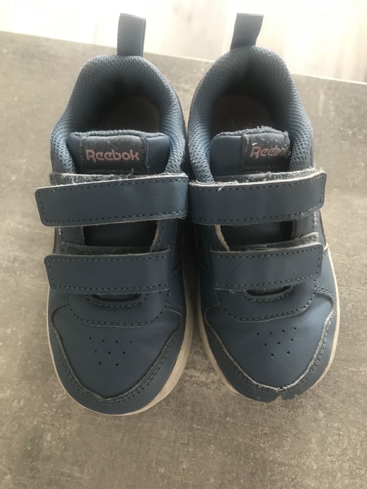 Buty Reebok rozmiar 25, bardzo ładne