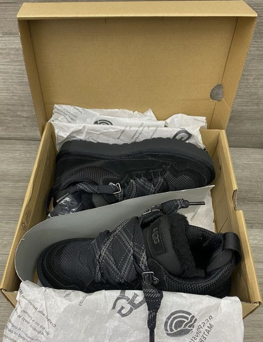 Жіночі UGG Lowmel Black