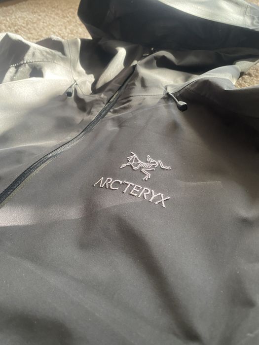 Kurtka przeciwdeszczowa Arc’teryx czarna