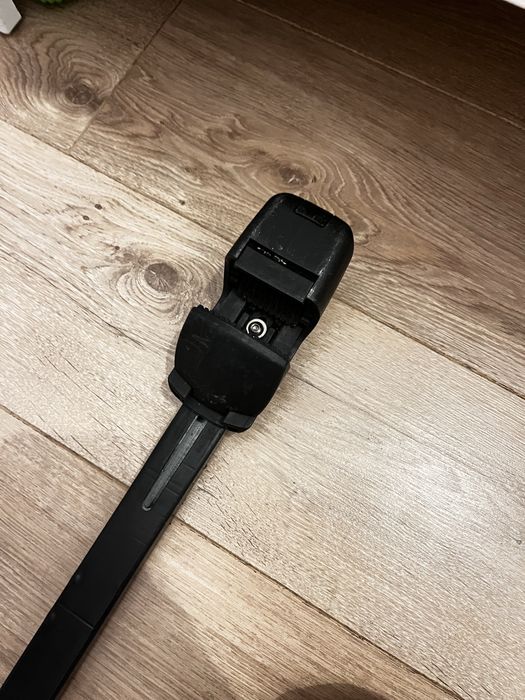 Belki dachowe relingi