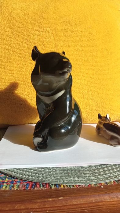 Figurka Łomonosow - niedźwiedź .
