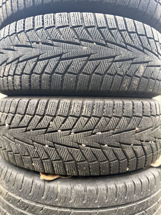 Продам комплект 195 65 15 Hankook Winter Icept IZ2