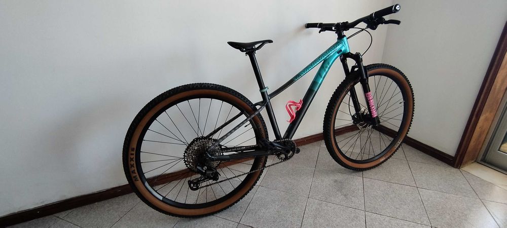 Bicicleta GIANT btt 29 "