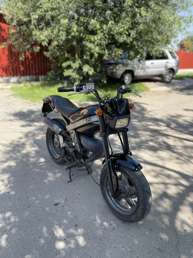 Продам мопед Suzuki Street Magic