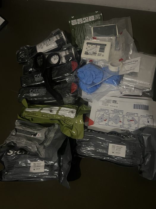 Аптечка з військторгу все що на фото