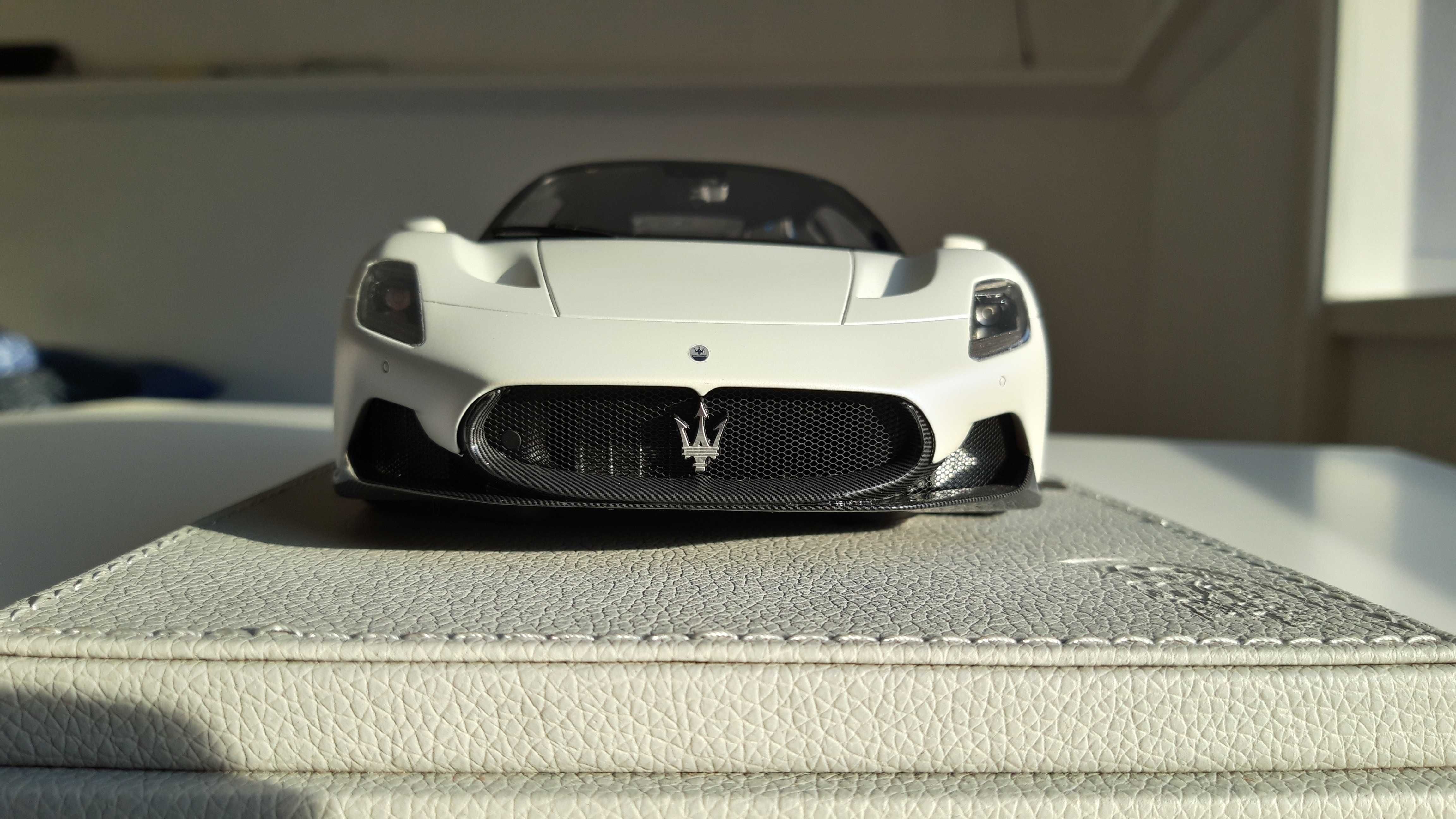 BBR 1/18 Maserati MC20, Bianco Audace, lim. 165/300 (Kopenhaga, Dania)