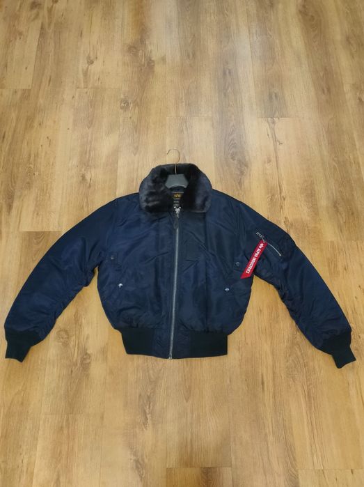 Продаю оригінальний бомбер альфа індустрія