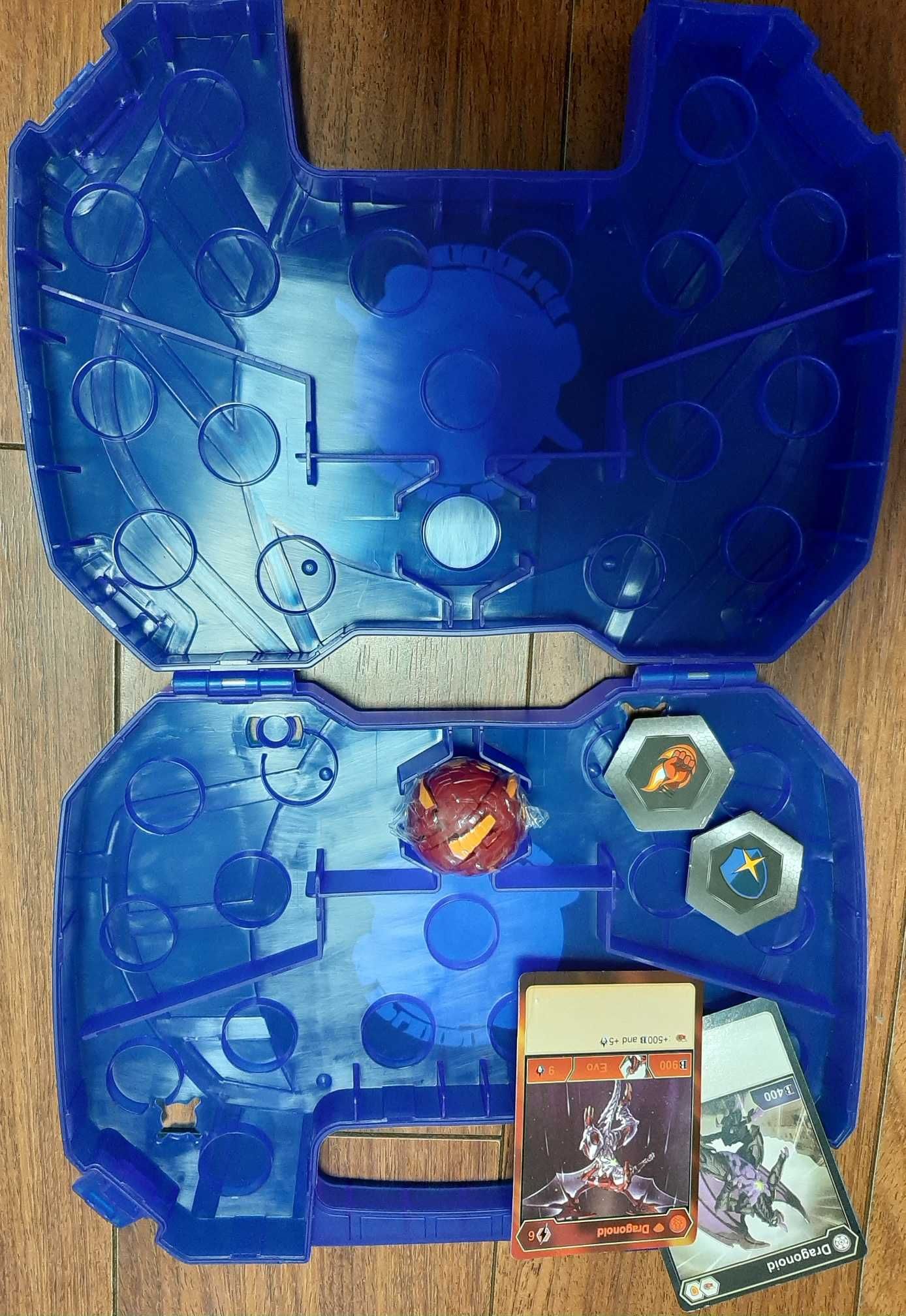 Бакуган, Bakugan наборы, поле для игры, кейсы для хранения