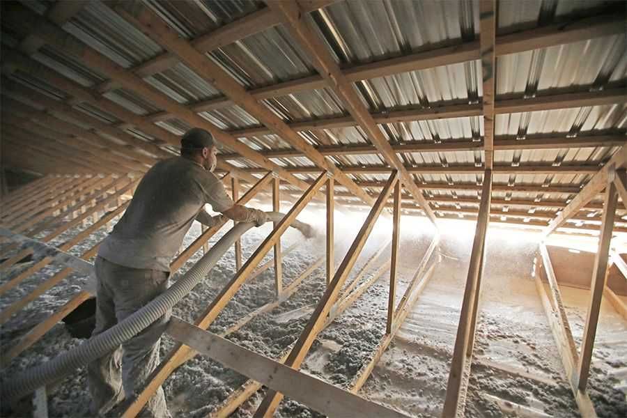 Ocieplenie Celulozą, Naprawa Dachu po Kunie, Wdmuchiwanie Celulozy