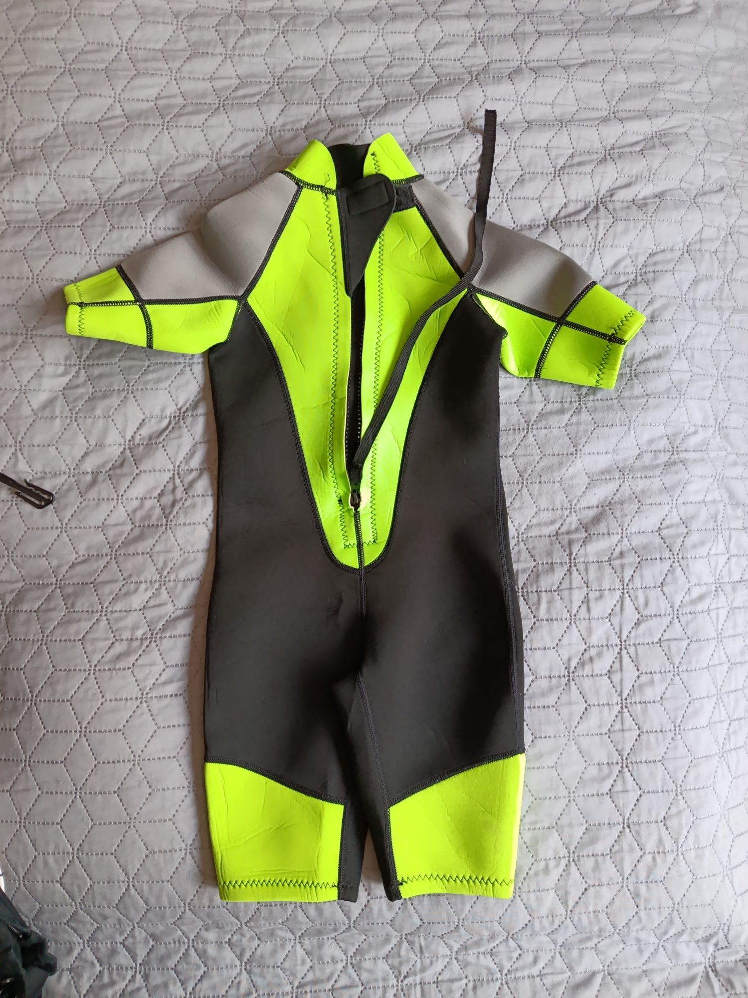 Pianką neoprenowa kombinezon Body go r 128