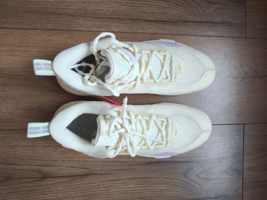 Баскетбольні кросівки Li ning shadow 6v2