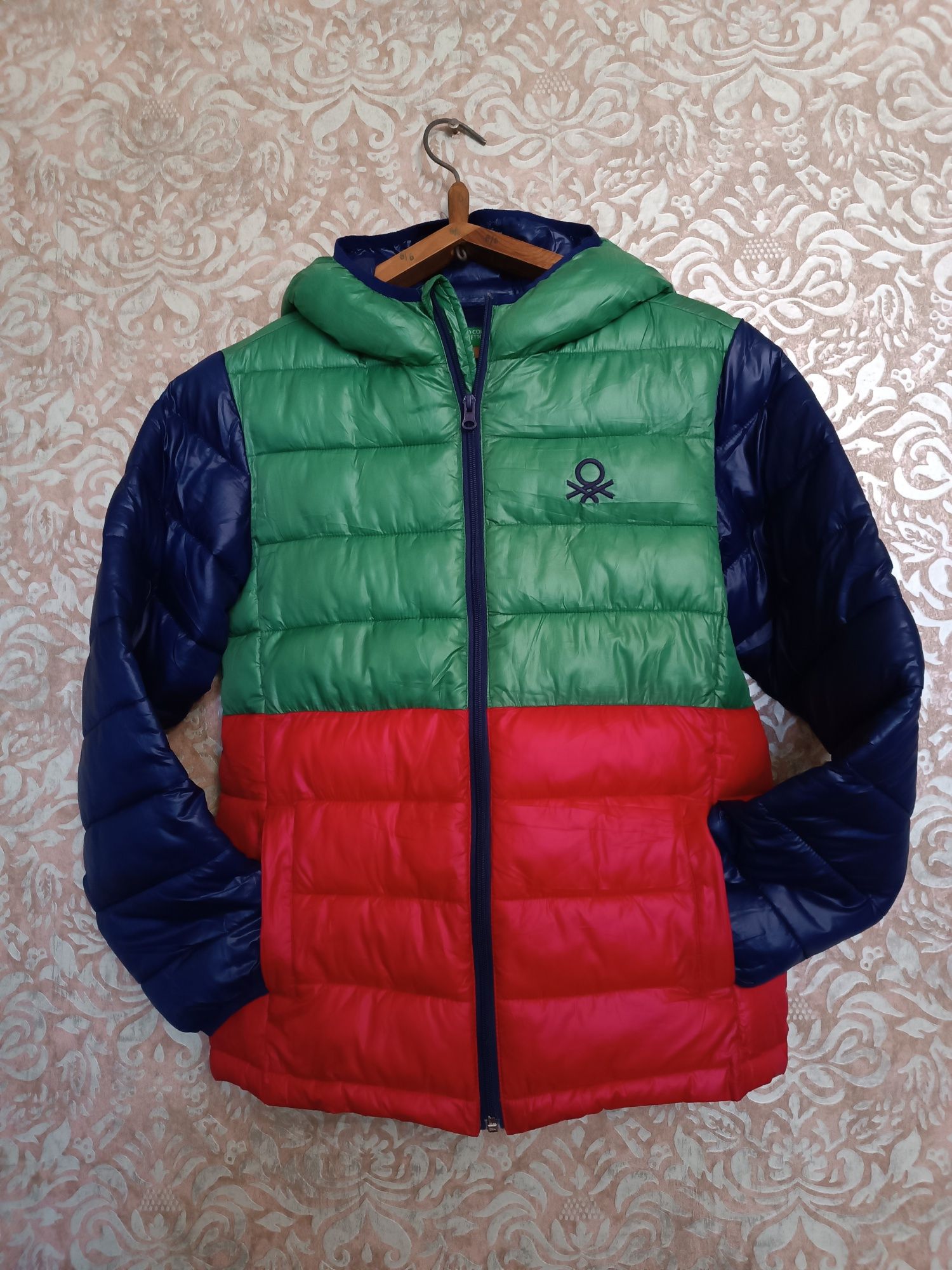 Куртка на мальчика 11-12 лет Benetton