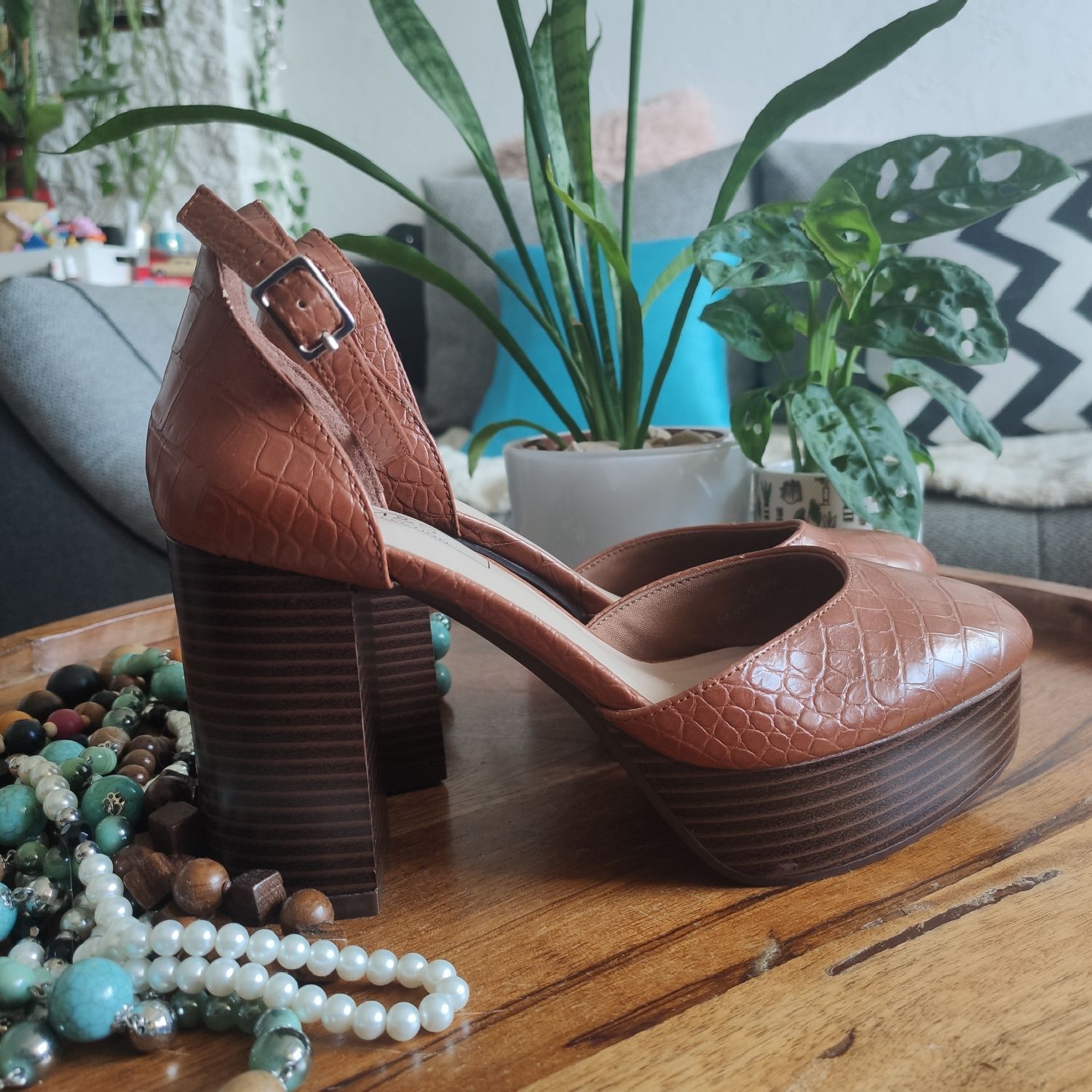 Buty na słupku, platforma, animal print, 38 38i pół