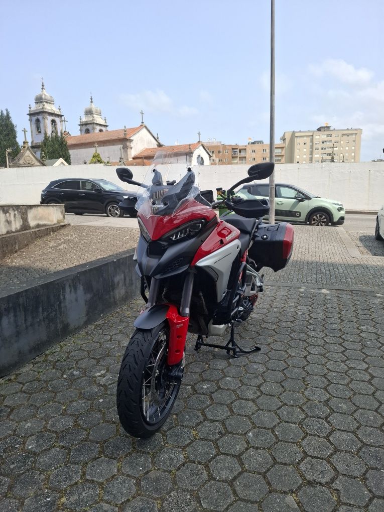 Ducati multistrada V4S radar dentro da garantia