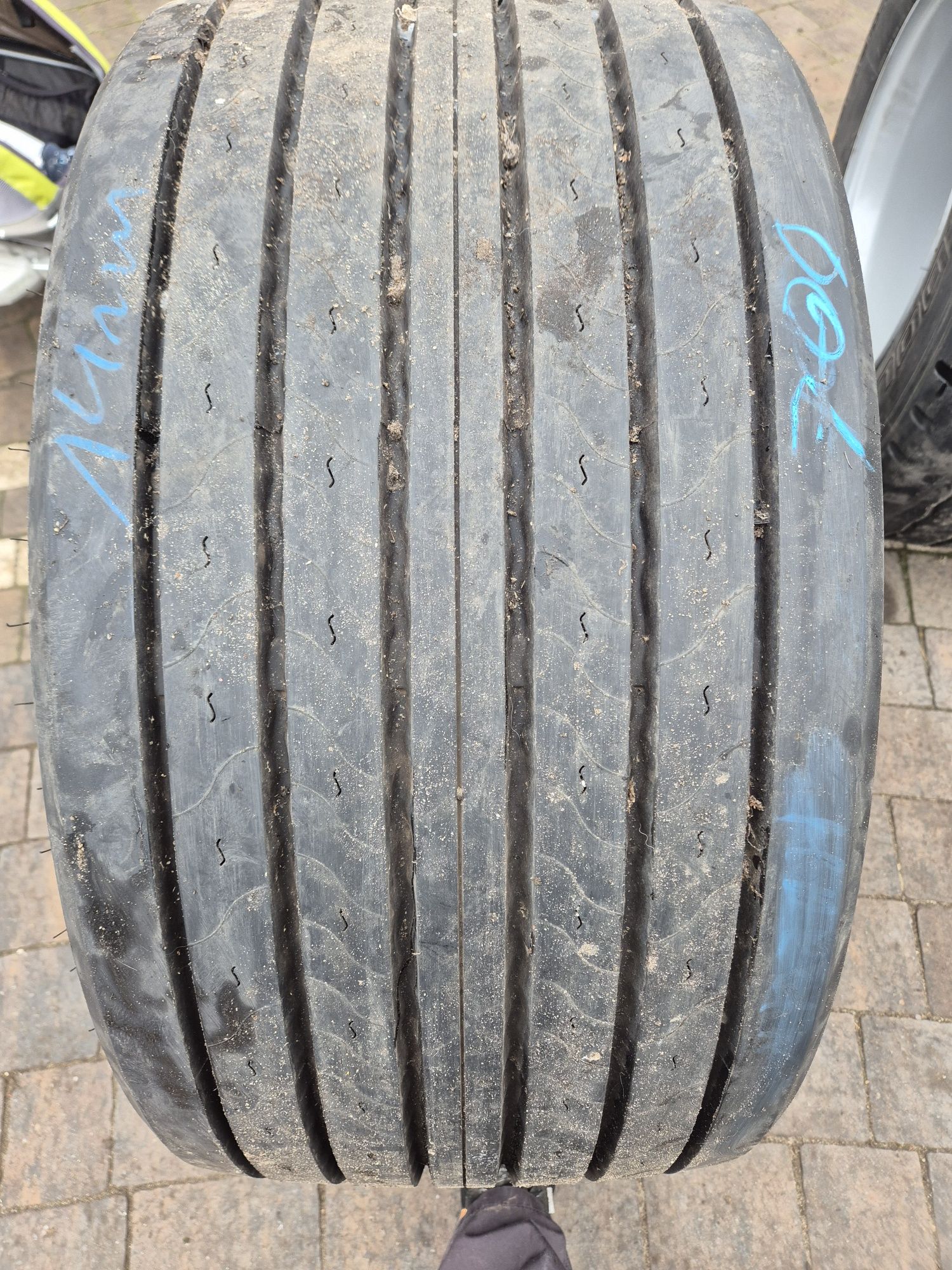 435/50 r19,5 KUMHO KLTO3