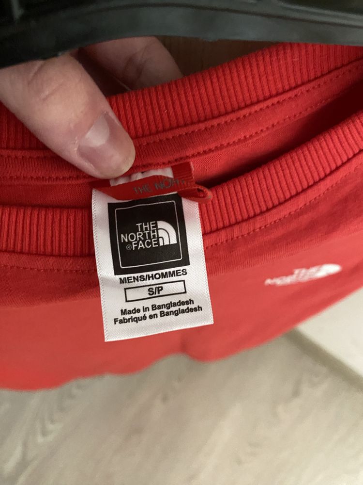 Футболка the north face