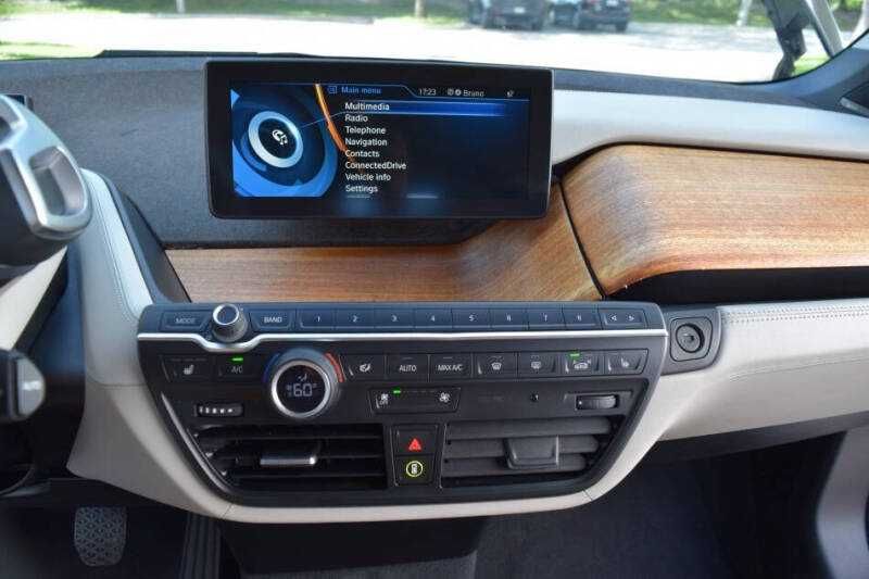 2015 BMW i3 Plug-in Hybrid