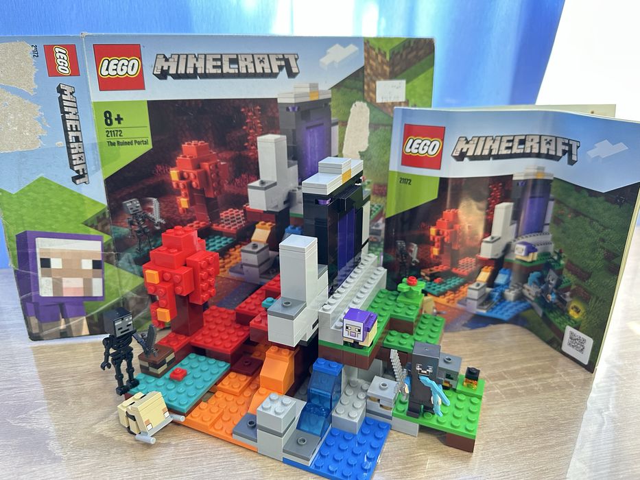 Конструктор LEGO Minecraft 21172 Руйнівний портал 316 деталей