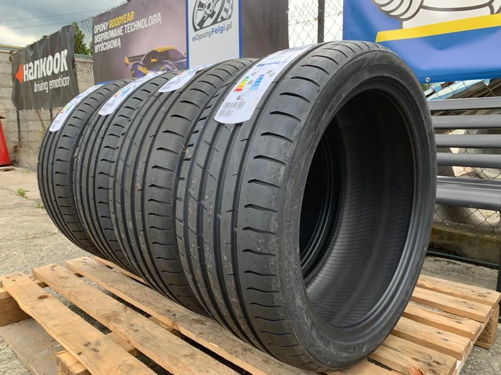 Opony letnie 245/40/18 97y xl nokian powerproof 2022r