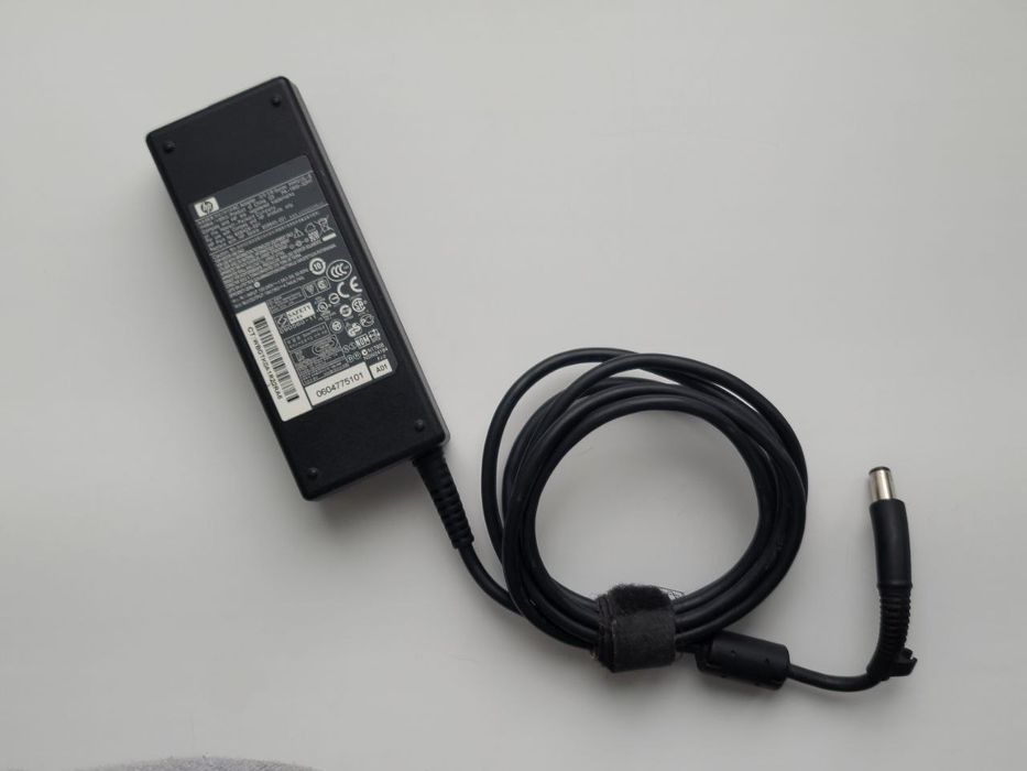 Блок питания ноутбука Hewlett-Packard (HP)