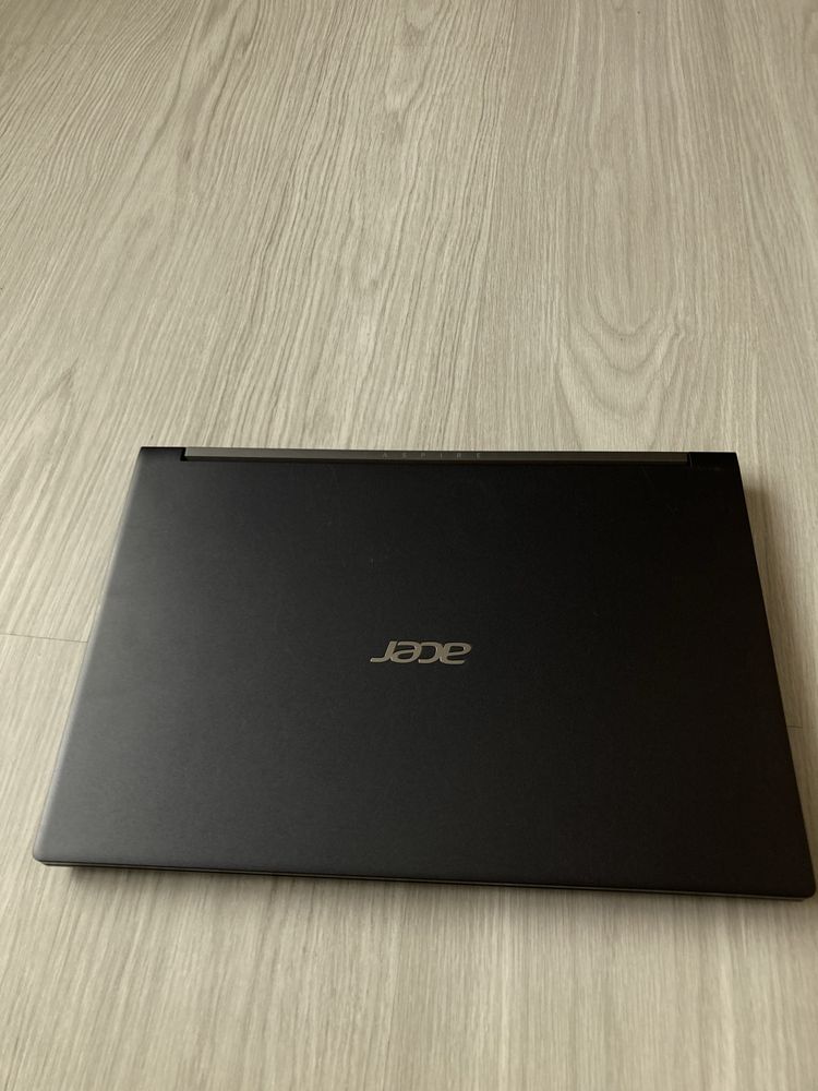 Ноутбук Acer Aspire 7