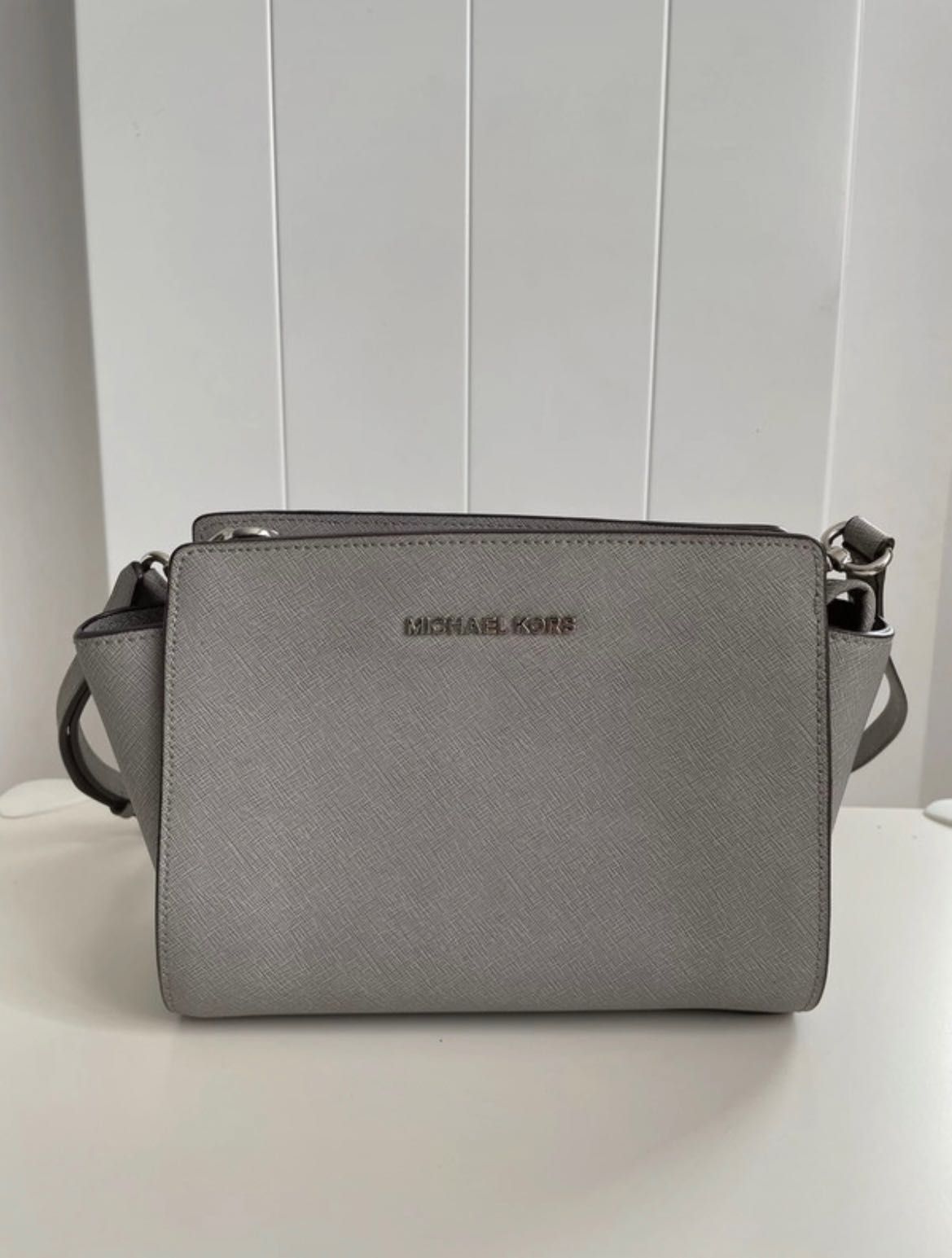 Michael Kors Selma Mini Grey saffiano