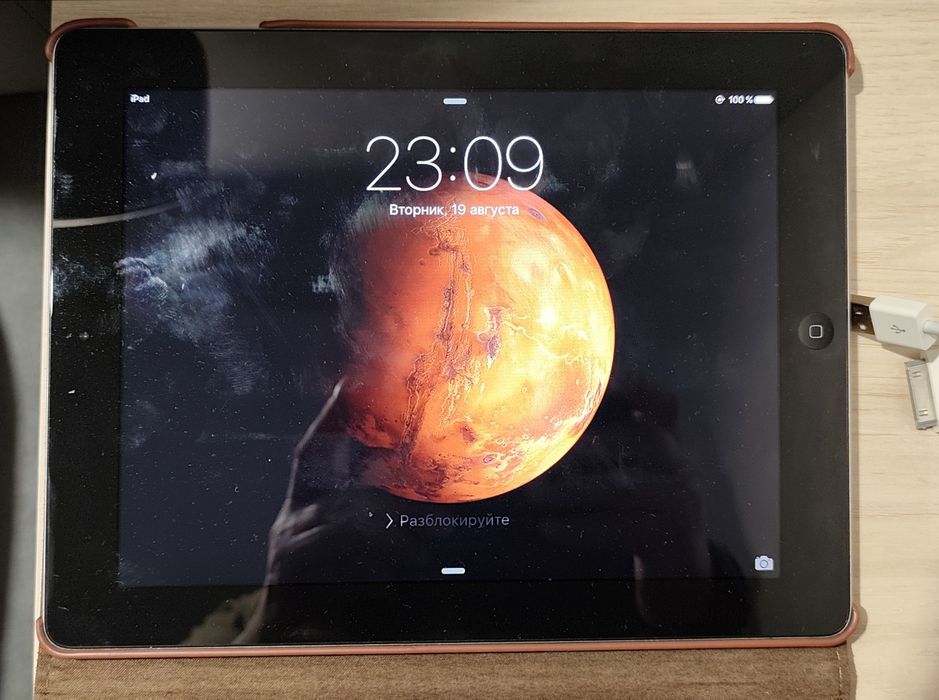 Ipad 2, хороший стан, чохол.