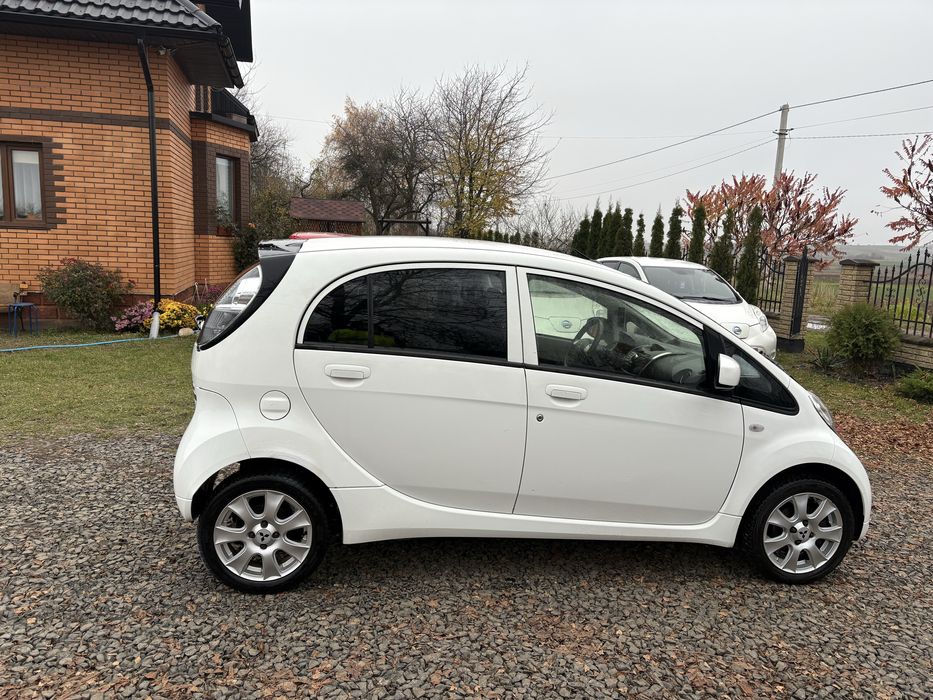 Mitsubishi I-miev 2014