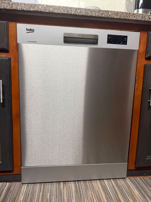 Máquina louça Beko Pro Smart Inverter