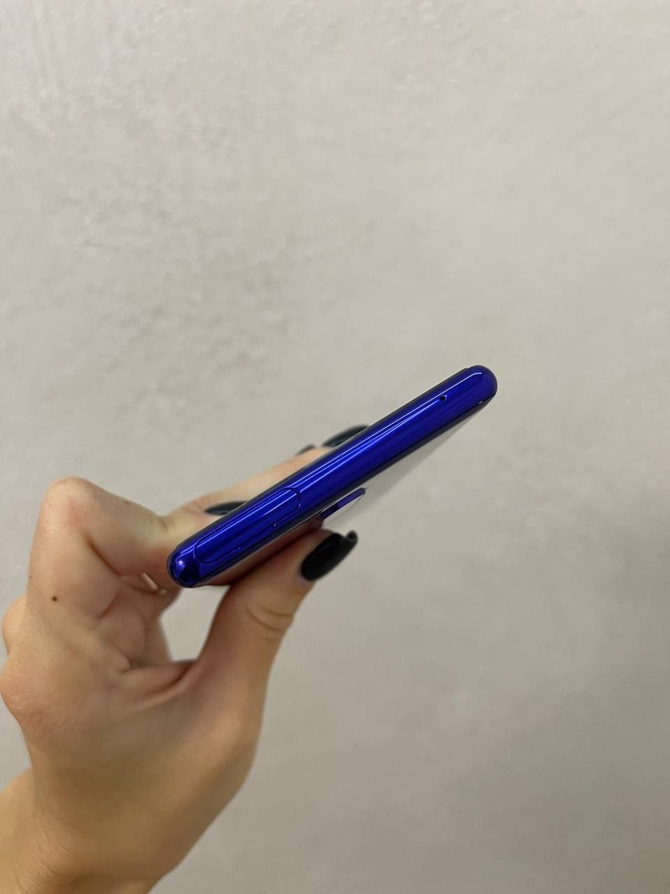 Смартфон Sony Xperia 1 SOV40 6/64 Gb 1Sim+microSD