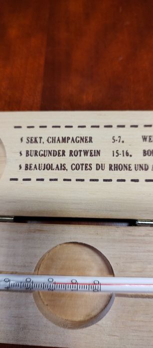 Nieużywany . Termometr do wina.