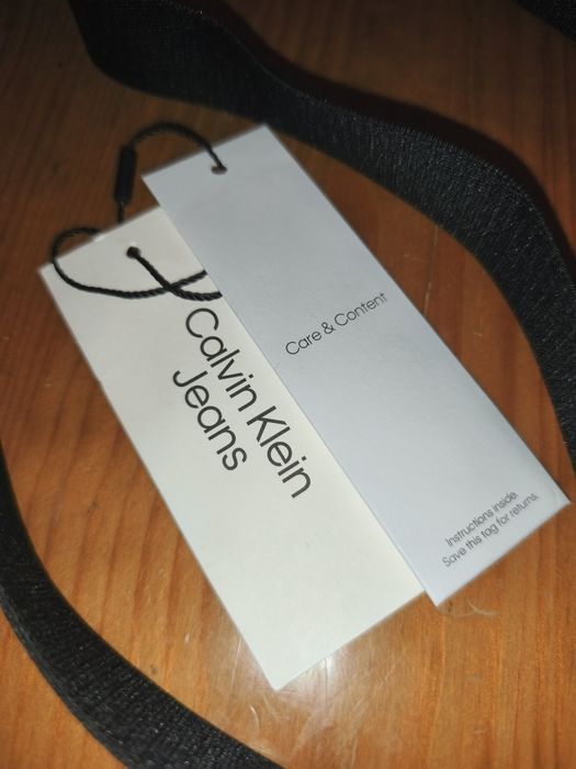 Calvin Klein Mala Tiracolo Preta .