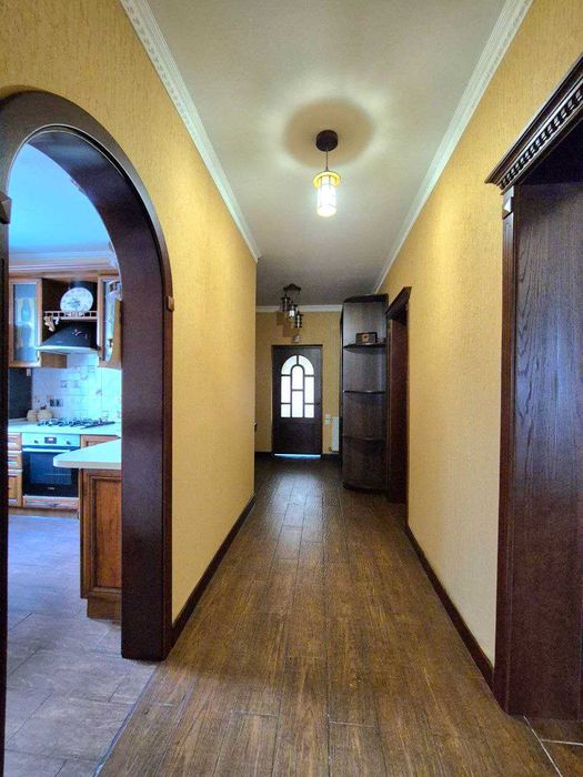 Продам будинок дуплекс з ремонтом с. Богданівка Броварський рн Бровари