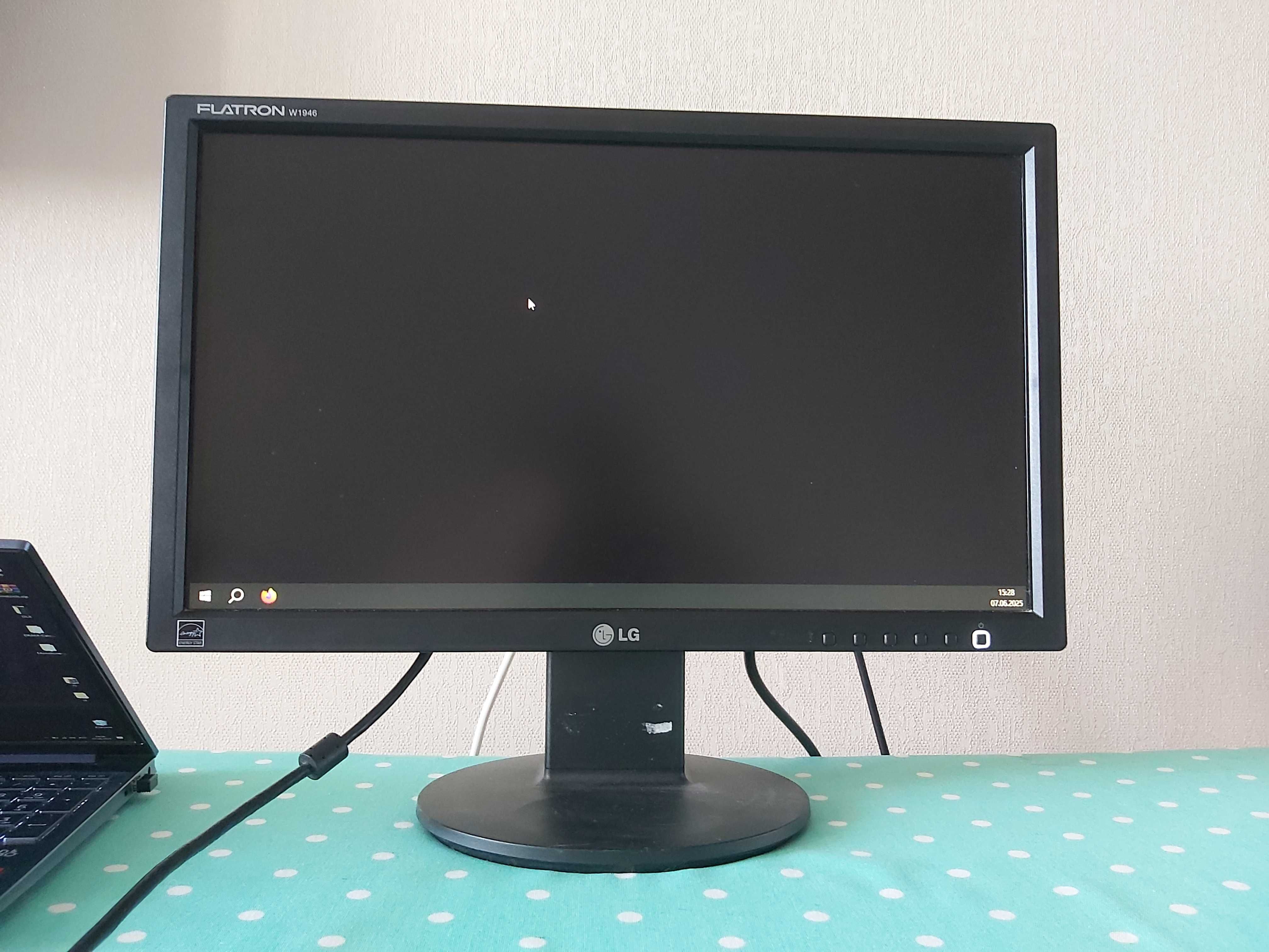 Монитор LG Flatron W1946