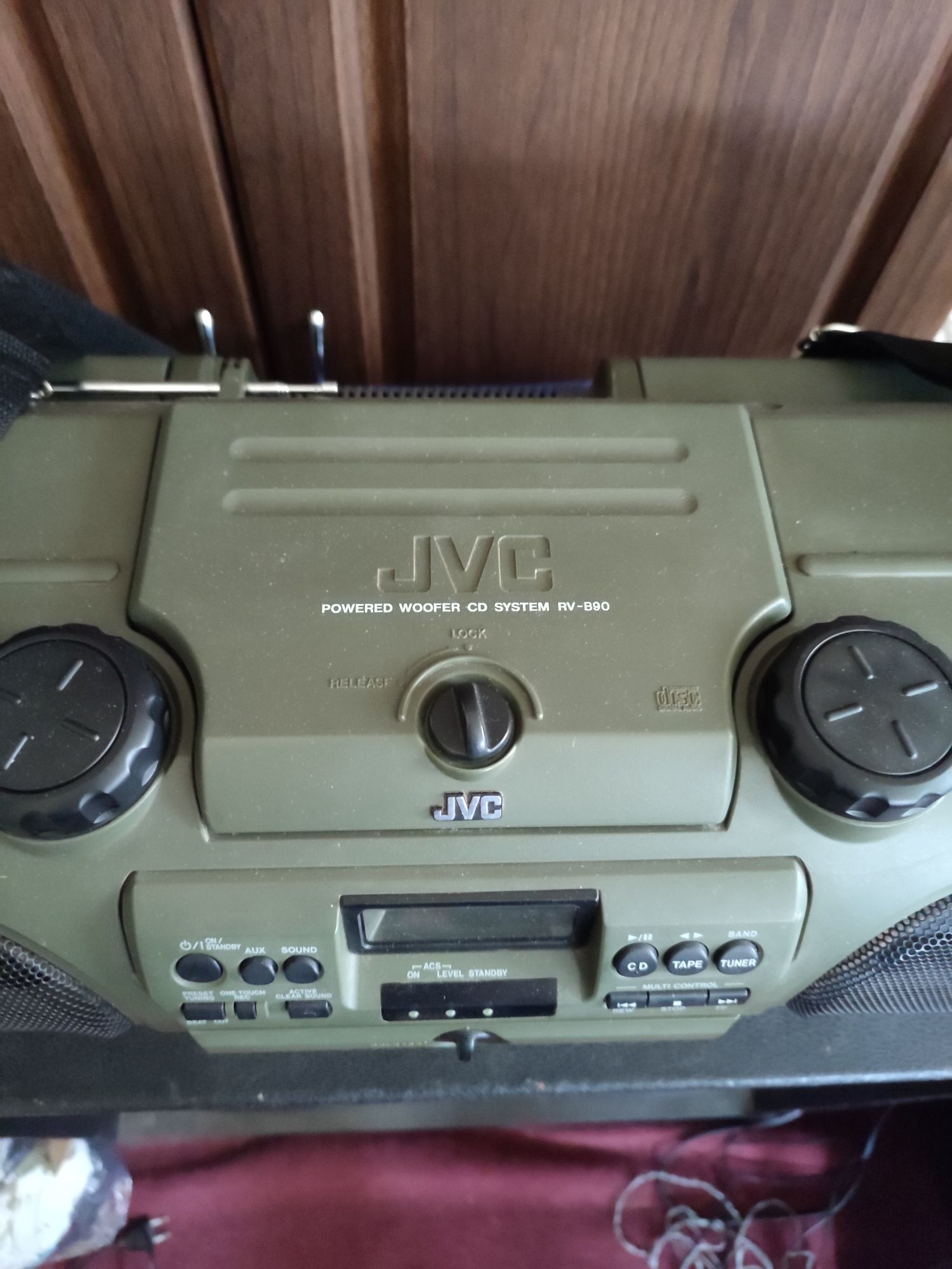 Бумбокс JVC RV-B90AG.