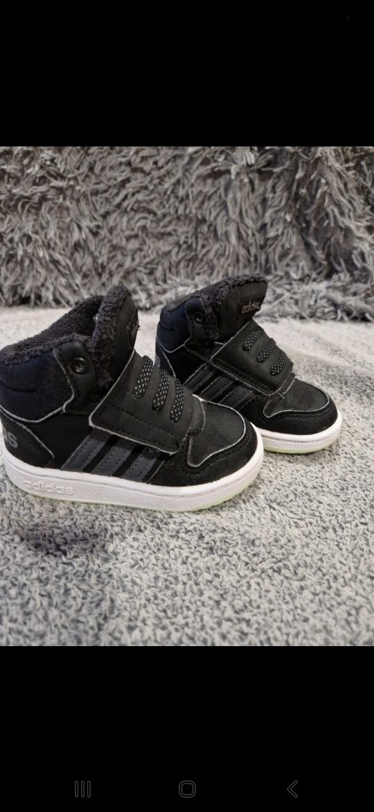 Buty chłopięce adidas rozmiar 21